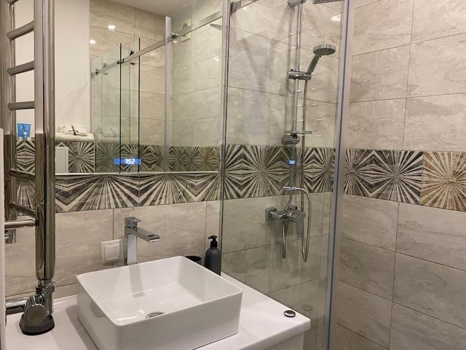 Center Of Chisinau 2 Rooms Ngoại thất bức ảnh